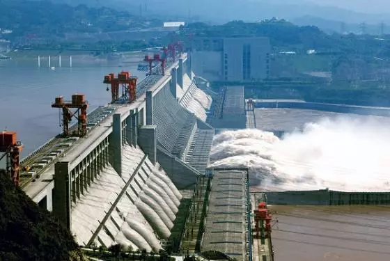 Yichang Three Gorges Dam Yangtze River China 2